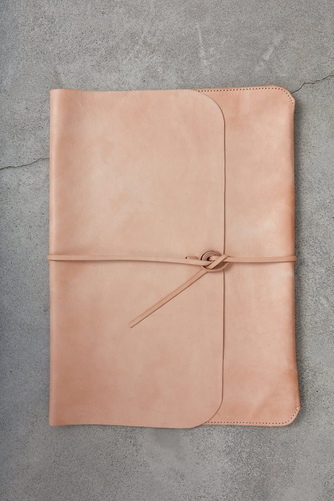 LIPAT [ fold ] - laptop leather bag