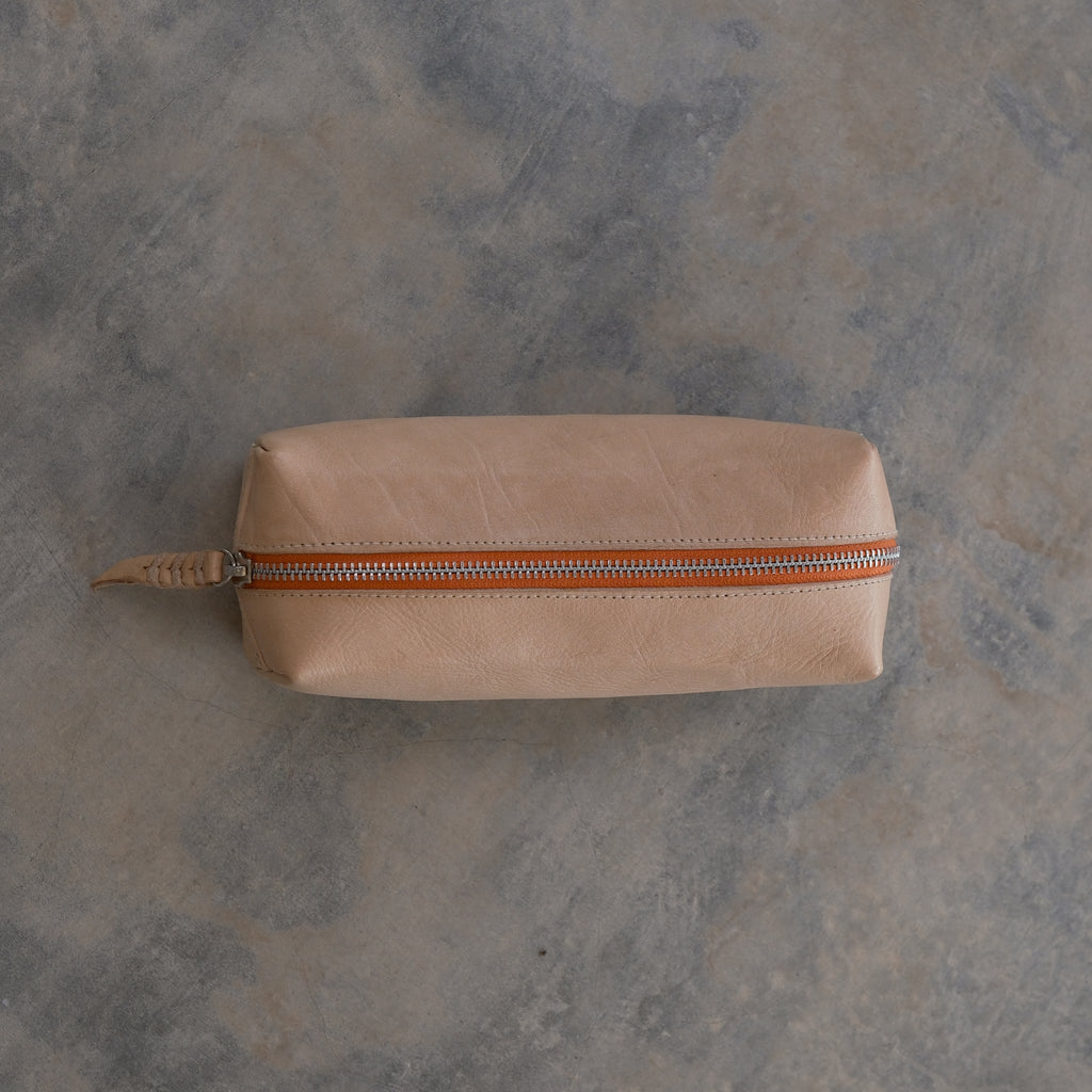 ARI [younger sibling] - pencil case 100% cow leather