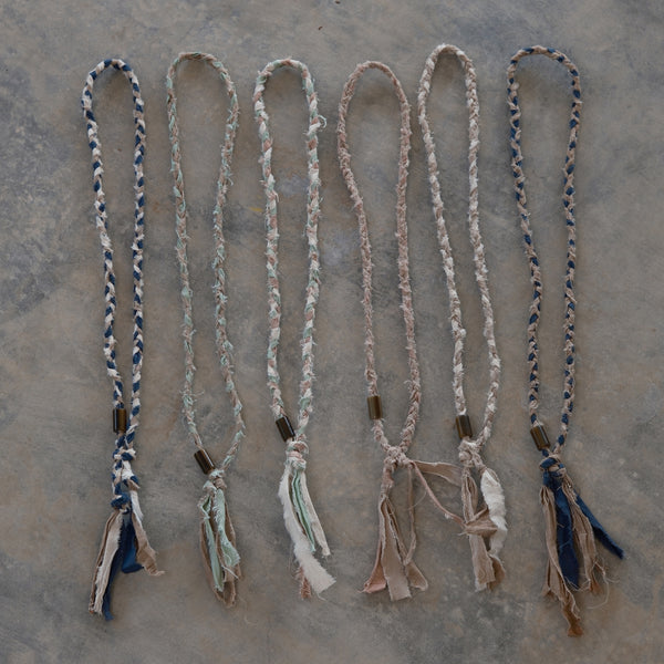 TIKA [ third eye ] - necklace - linen / cotton horn imitation link